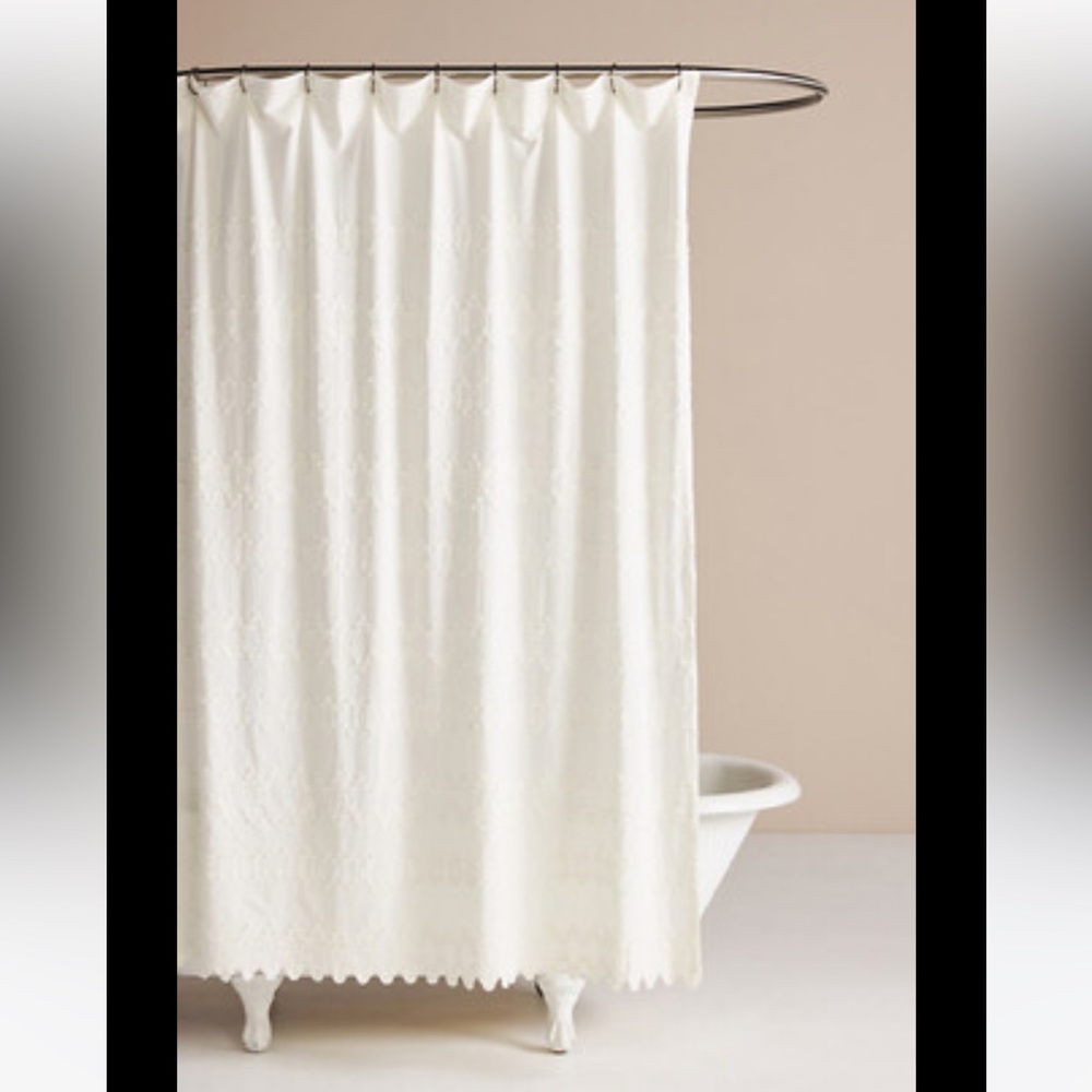 Like New Anthropologie Cecily Appliqué Shower Curtain